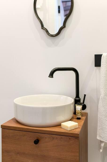 شقة Bohemian Style Apt In The Centre كراكوفيا المظهر الخارجي الصورة